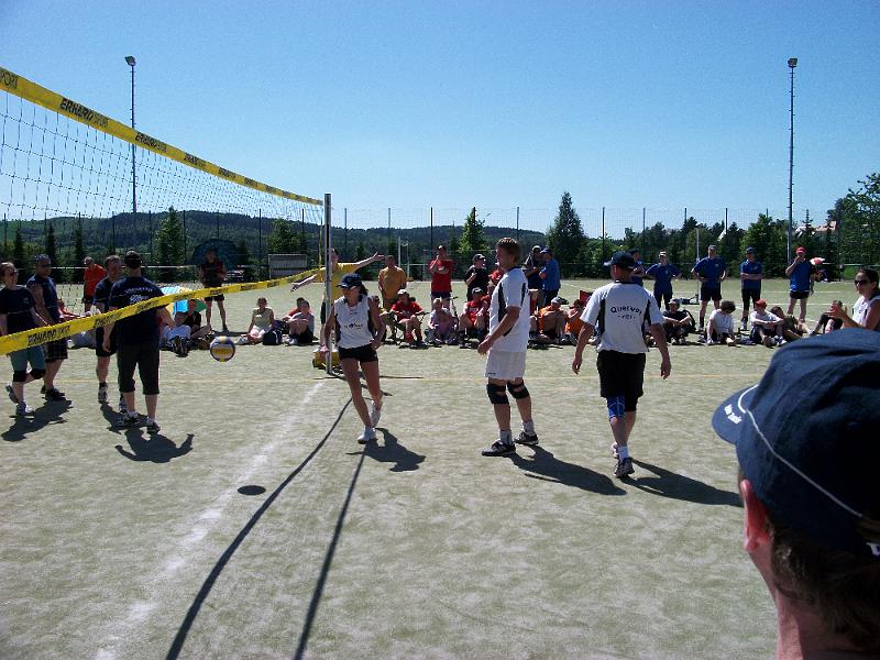 ALIM0565.JPG - Q4 1te gewinnt den ersten Satz nach dramatischer Abwehr von 6 Matchballen noch mit 26:24.